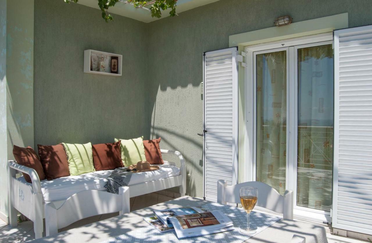 Fiora Villas Trapezaki  Extérieur photo